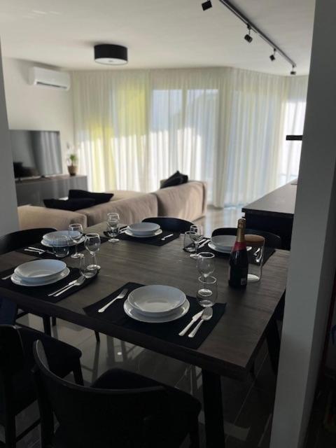 Apartment Hana ซัมบราทิยา ภายนอก รูปภาพ
