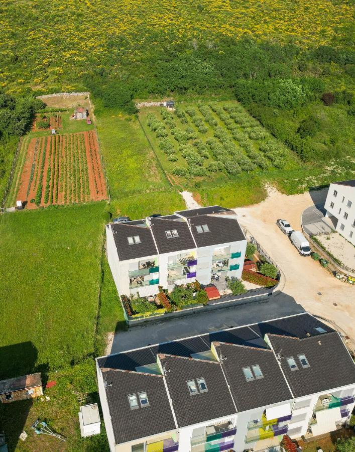 Apartment Hana ซัมบราทิยา ภายนอก รูปภาพ