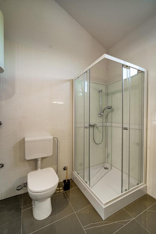 Apartment Hana ซัมบราทิยา ภายนอก รูปภาพ