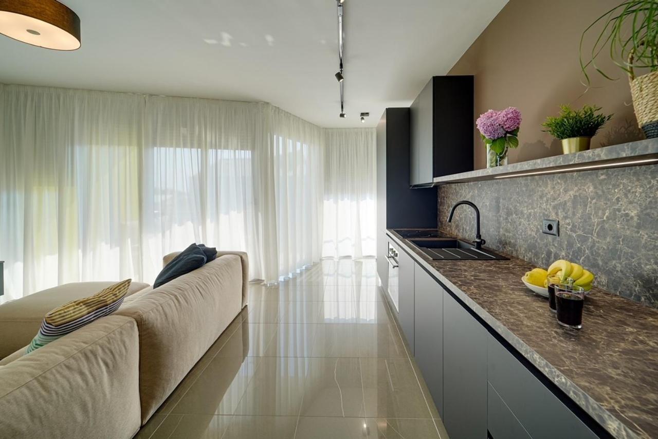 Apartment Hana ซัมบราทิยา ภายนอก รูปภาพ